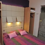 Espace Cite מלון 2*