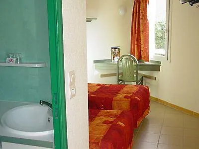 Espace Cite Szálloda