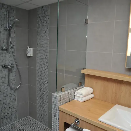 Espace Cite Hotel 2*