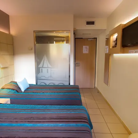 Szálloda Espace Cite