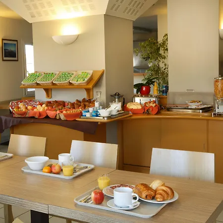 Espace Cite Szálloda