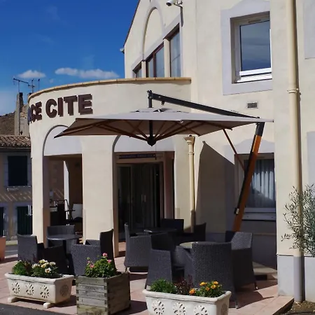 Espace Cite Szálloda 2*