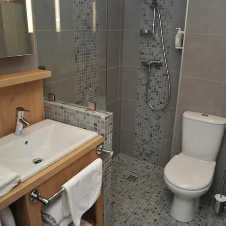 Hotel Espace Cite 2*