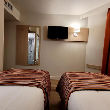 Szálloda Espace Cite 2*