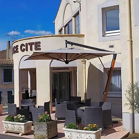 Espace Cite Отель 2*