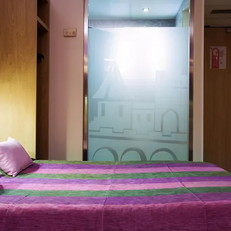 Espace Cite Hotel 2*