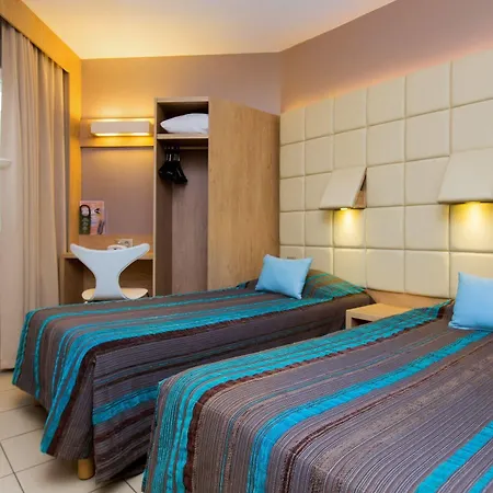 Espace Cite 2*