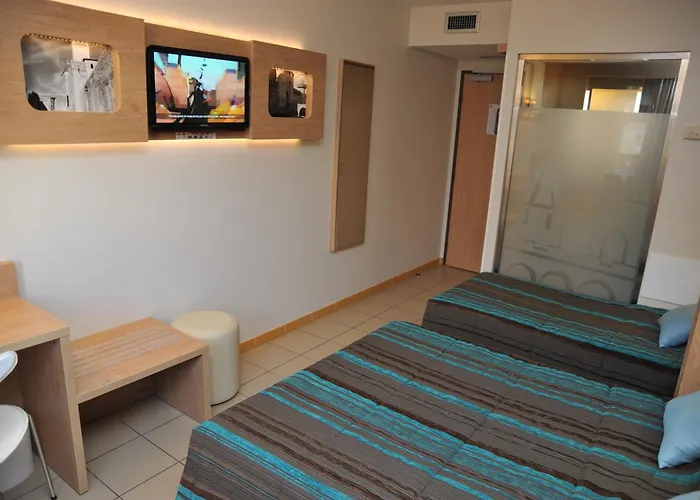 Espace Cite 2* Carcassonne